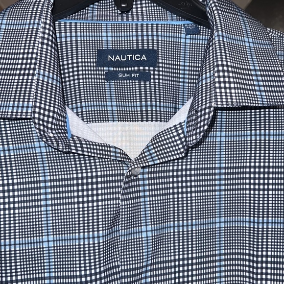 (EUC) VERY NICE MENS NAUTICA SLIM FIT STRIPPED DRESS SHIRT SZ XL - Picture 1 of 4